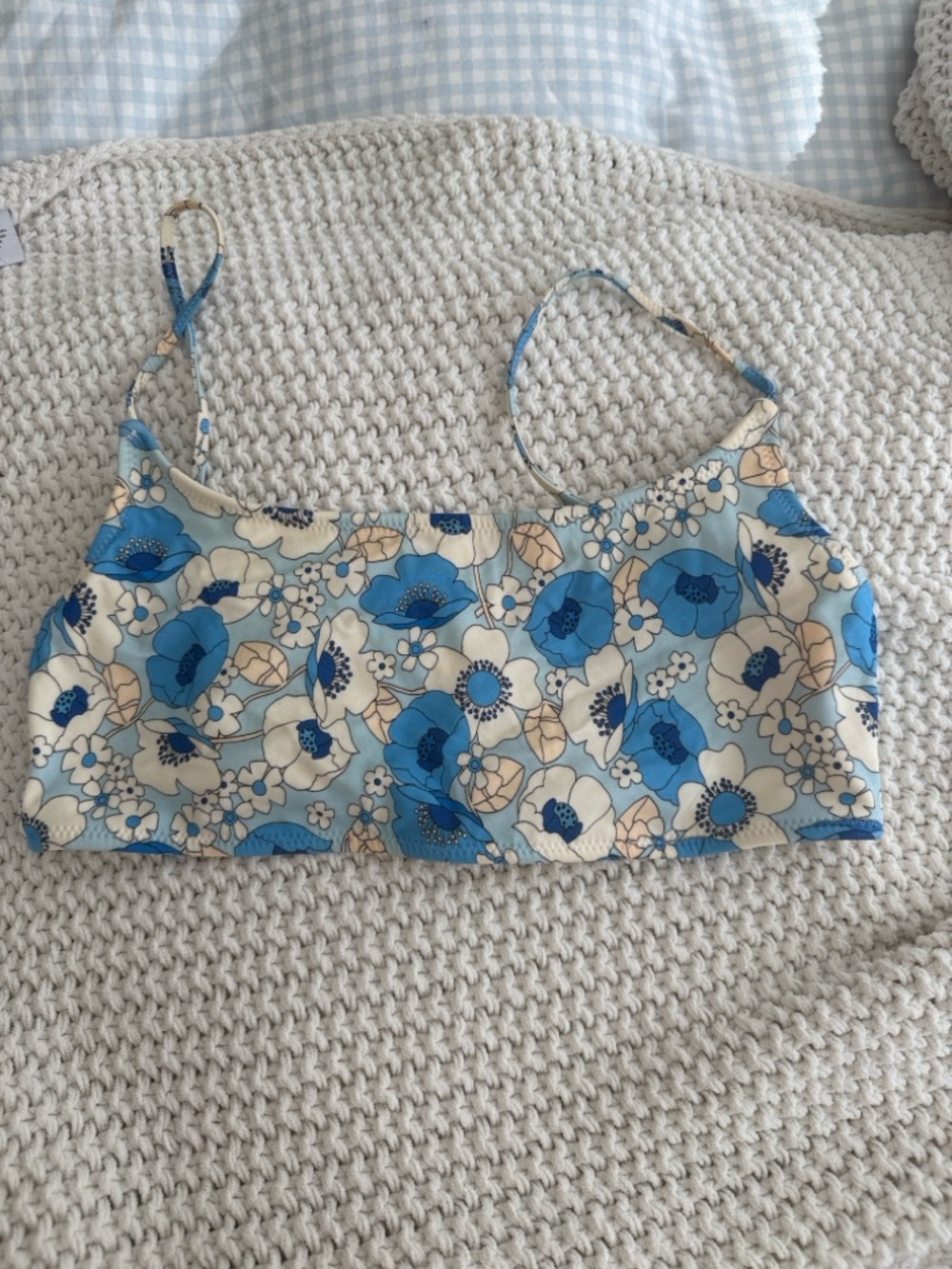 triangl swimwear Blue and Cream Floral Bikini Top